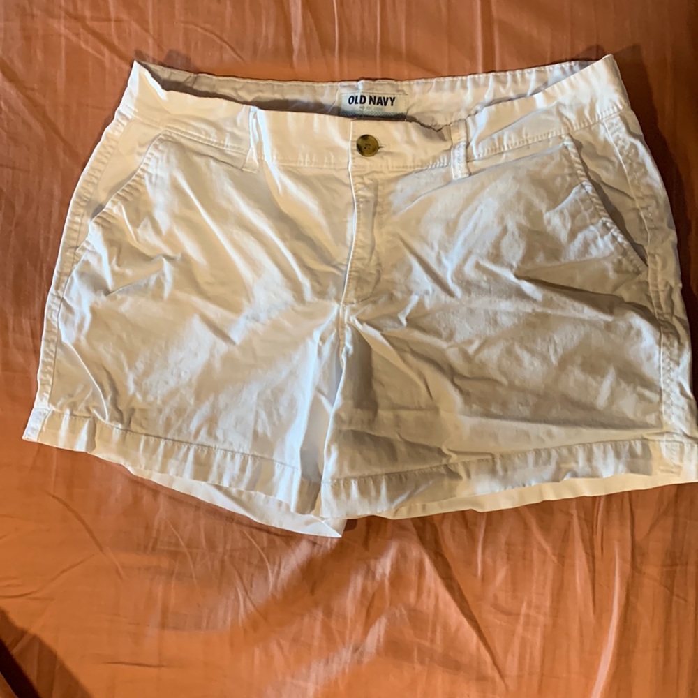 Old navy white shorts